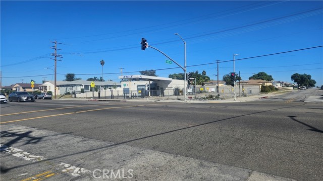 11034 S Western Avenue, Los Angeles, California 90047, ,Commercial Sale,For Sale,11034 S Western Avenue,CRSR23192001