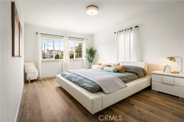 1030 Echo Park Avenue, Los Angeles CA: https://media.crmls.org/medias/8a2ffc0d-6e29-4d5d-937d-ee4c54a2d620.jpg