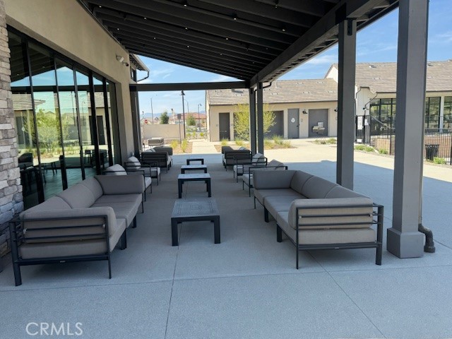 24501 Via Sendero, Castaic CA: https://media.crmls.org/medias/8a306e89-98c8-4747-9a92-76988ae2a967.jpg
