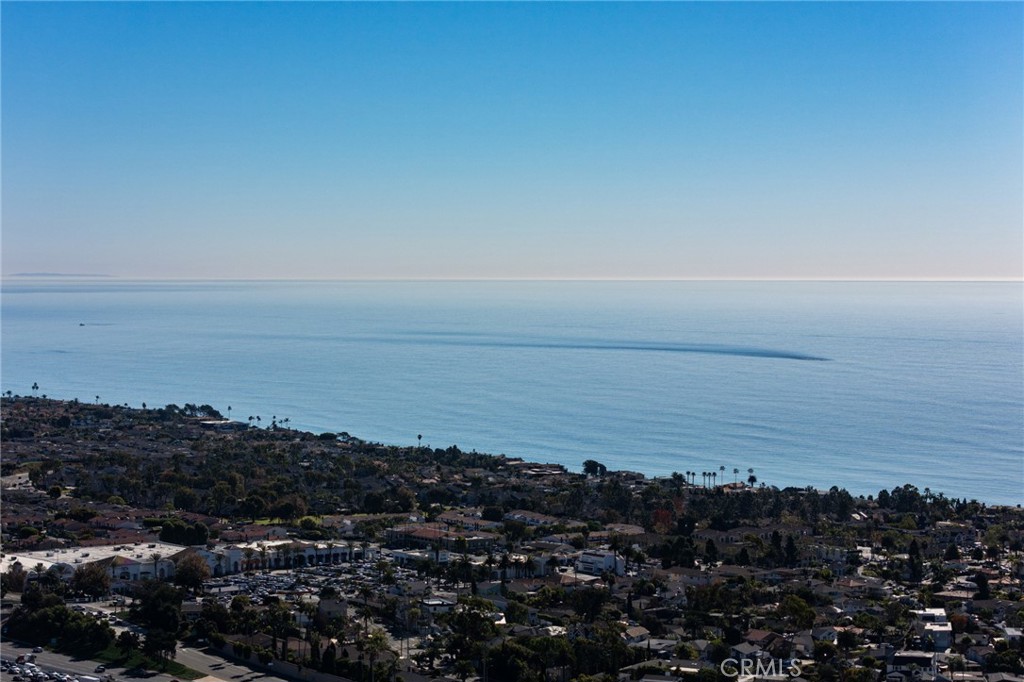 https://media.crmls.org/medias/8a3074c9-1244-4a62-9de7-2203b708b638.jpg?preset=X-Large