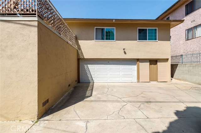 12532 Cranbrook Avenue, Hawthorne CA: https://media.crmls.org/medias/8a30a0e8-2426-4817-bb85-aca104c2d9ef.jpg