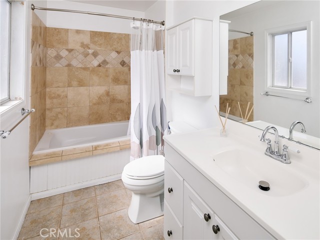 Detail Gallery Image 10 of 20 For 5107 W 138th St, Hawthorne,  CA 90250 - 3 Beds | 2 Baths