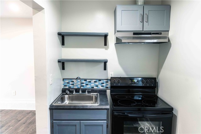 2119 W 95th Street, Los Angeles, California 90047, 1 Bedroom Bedrooms, ,1 BathroomBathrooms,Residential Lease,For Rent,2119 W 95th Street,CRPW25056199