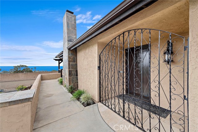 Detail Gallery Image 5 of 40 For 176 E Avenida Cordoba, San Clemente,  CA 92672 - 3 Beds | 2 Baths