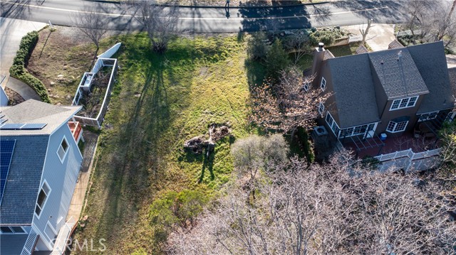 Detail Gallery Image 9 of 10 For 17727 Deer Hill Rd, Hidden Valley Lake,  CA 95467 - – Beds | – Baths