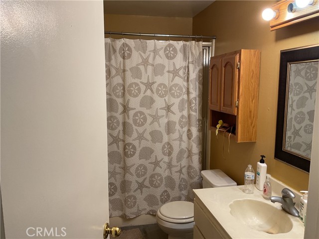 Detail Gallery Image 8 of 8 For 6227 Sandoval Ave, Jurupa Valley,  CA 92509 - 4 Beds | 2 Baths