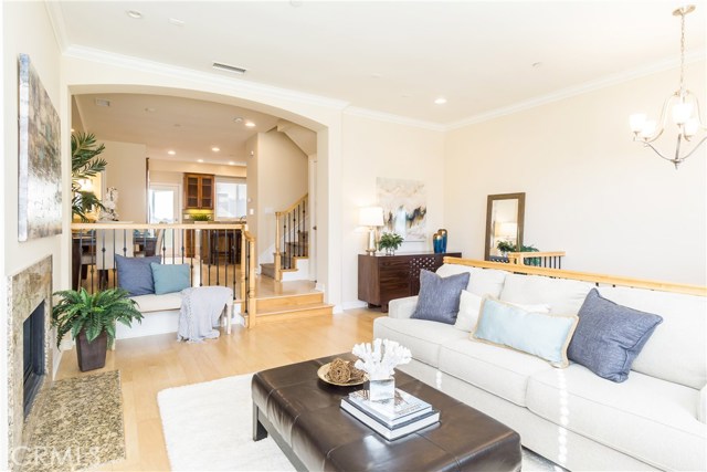 206 Calle Miramar, Redondo Beach, California 90277, 4 Bedrooms Bedrooms, ,3 BathroomsBathrooms,Residential,Sold,Calle Miramar,SB17021229