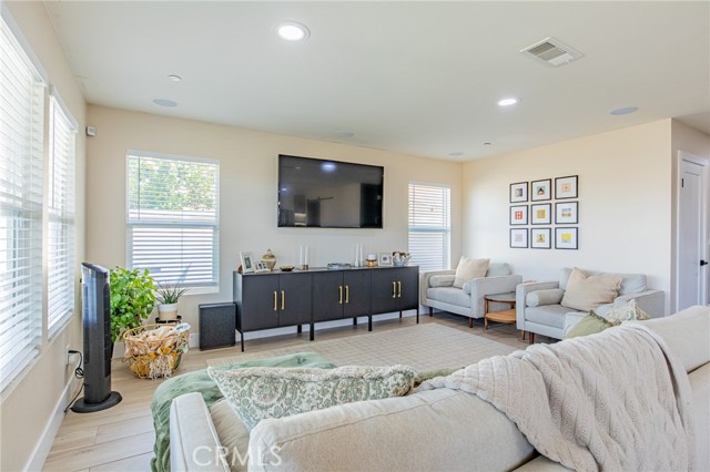 Detail Gallery Image 18 of 30 For 116 Yosemite, Perris,  CA 92570 - 3 Beds | 2/1 Baths