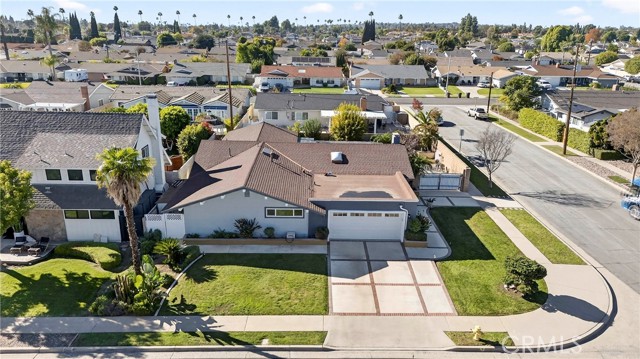 Detail Gallery Image 2 of 65 For 1261 Brian, Placentia,  CA 92870 - 4 Beds | 2/1 Baths