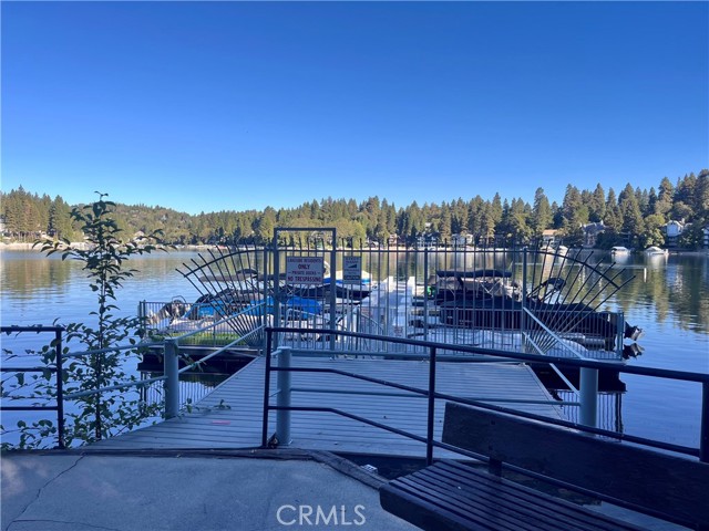 306 Villa Way, Lake Arrowhead, CA 92352