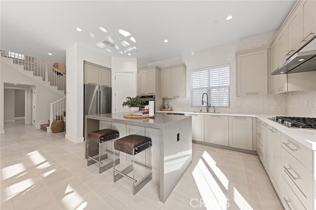 Detail Gallery Image 19 of 75 For 117 Petunia, Irvine,  CA 92618 - 4 Beds | 4 Baths