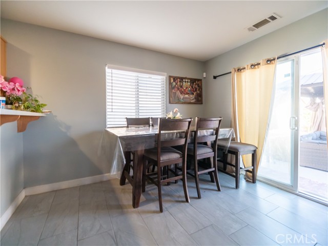 Detail Gallery Image 18 of 19 For 16066 Pawnee Pl, Victorville,  CA 92394 - 3 Beds | 2 Baths