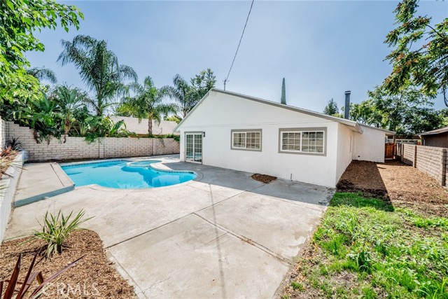 Detail Gallery Image 19 of 23 For 4037 Weyer St, Riverside,  CA 92501 - 3 Beds | 2 Baths