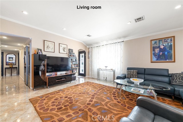 Detail Gallery Image 3 of 27 For 10500 Jordan, Chatsworth,  CA 91311 - 3 Beds | 2 Baths