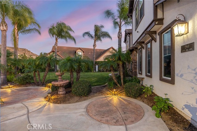 Detail Gallery Image 7 of 62 For 290 Cross Rail, Norco,  CA 92860 - 5 Beds | 4/1 Baths