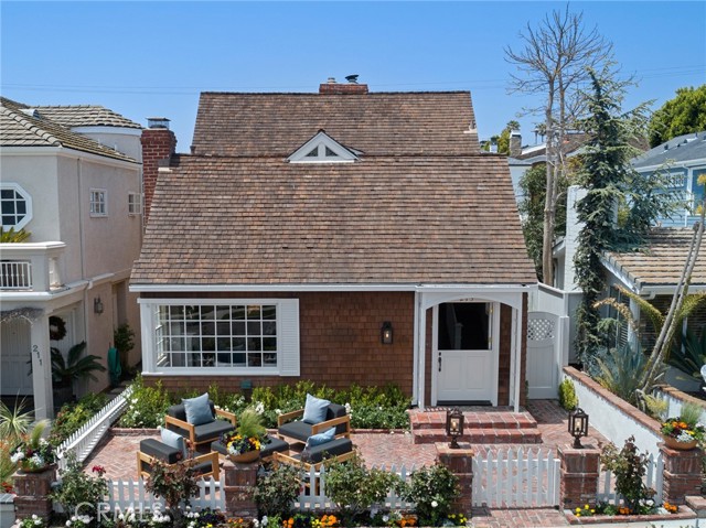 213 Iris Avenue, Corona Del Mar, CA, 92625 213 Iris Avenue, Corona Del Mar, CA, 92625