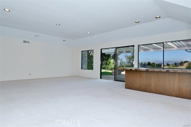 Detail Gallery Image 9 of 34 For 4061 Falling Leaf, Encino,  CA 91316 - 5 Beds | 4/1 Baths