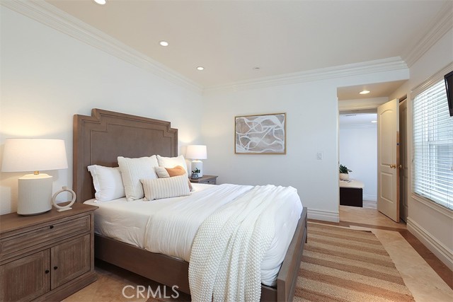 Detail Gallery Image 19 of 33 For 1 Coventry, Newport Beach,  CA 92660 - 4 Beds | 3/1 Baths