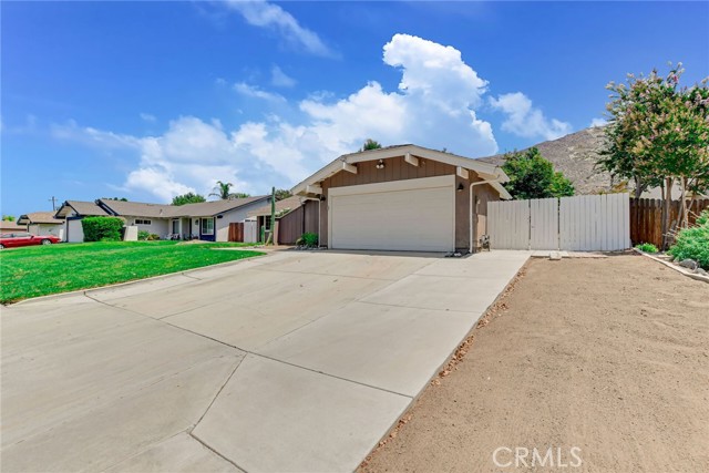 Detail Gallery Image 2 of 37 For 12559 Oriole Ave, Grand Terrace,  CA 92313 - 4 Beds | 2 Baths