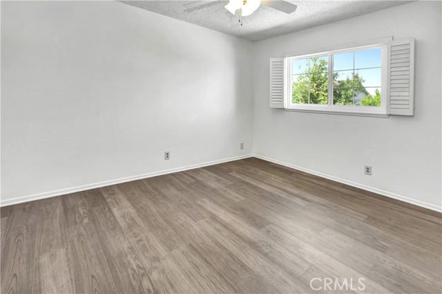 21201 Binghampton Circle, Huntington Beach CA: https://media.crmls.org/medias/8a36154a-2497-4895-8a1c-e27b6815f41b.jpg