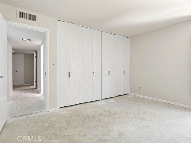 6724 Hillpark Drive, 302 photo 19