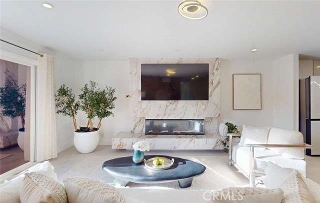 Detail Gallery Image 16 of 67 For 17541 Santa Cristobal, Fountain Valley,  CA 92708 - 4 Beds | 2/1 Baths