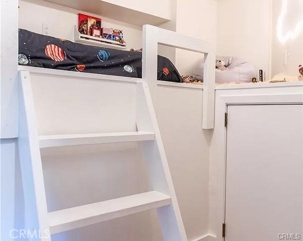 Detail Gallery Image 38 of 42 For 555 Dover Ct, Lake Arrowhead,  CA 92352 - 5 Beds | 2/1 Baths