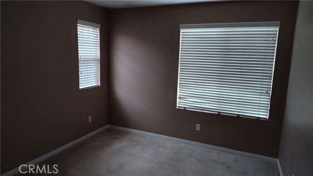 11318 Chinaberry Street, Corona CA: https://media.crmls.org/medias/8a38f8ae-edc5-4f5e-8b1c-b8d55cc424b5.jpg