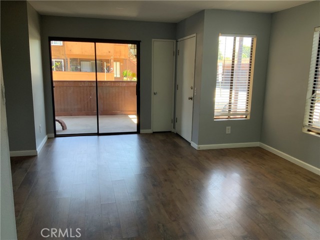 Detail Gallery Image 4 of 19 For 9020 Newport Ave #17,  Fontana,  CA 92335 - 2 Beds | 2 Baths