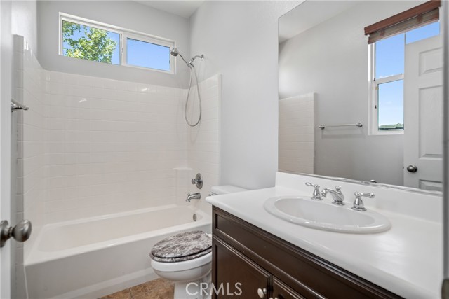 Detail Gallery Image 50 of 75 For 3165 Camino Hermanos, Lancaster,  CA 93536 - 5 Beds | 4/1 Baths