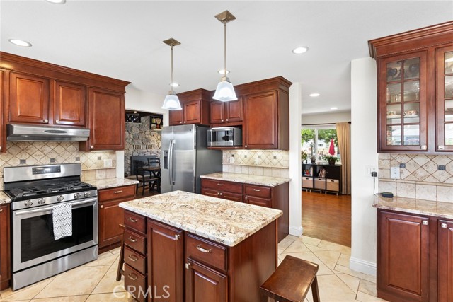 Detail Gallery Image 11 of 39 For 63 Our Way, Chico,  CA 95973 - 3 Beds | 2/1 Baths