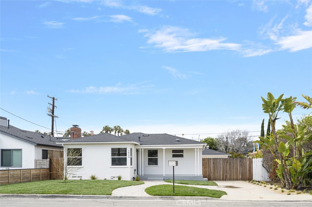 1933 Church Street, Costa Mesa, CA 92627