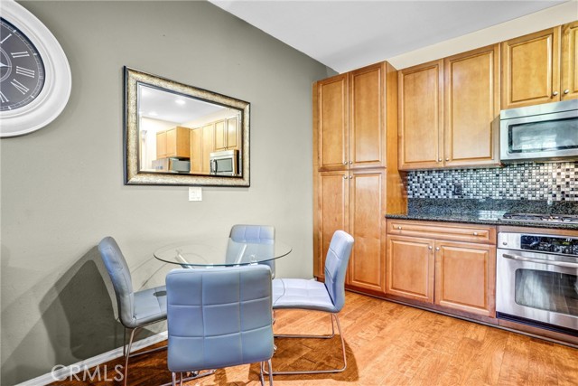 Detail Gallery Image 7 of 27 For 30505 Canyon Hills #2204,  Lake Elsinore,  CA 92532 - 2 Beds | 2/1 Baths