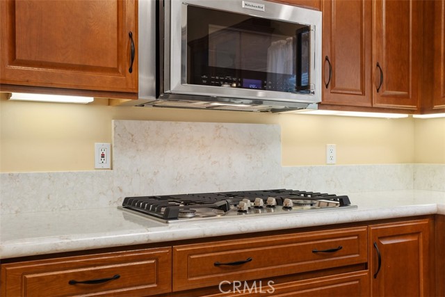 1103 Mcdonald Meadows, Fallbrook CA: https://media.crmls.org/medias/8a3c24ea-cc84-40d9-9fac-ec08b9f22d54.jpg