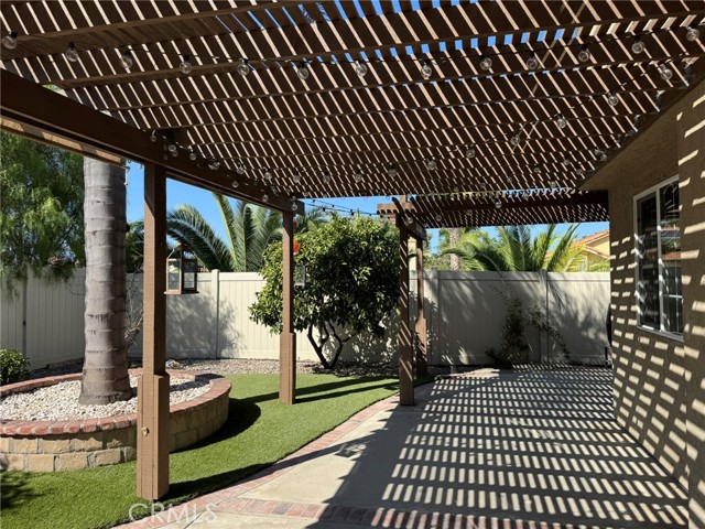 Detail Gallery Image 13 of 20 For 1990 Willowbrook, Oceanside,  CA 92056 - 4 Beds | 3 Baths