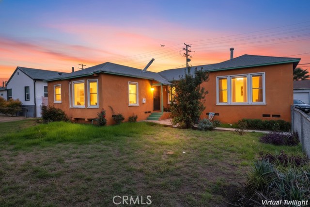 9132 Crenshaw Boulevard, Inglewood CA: https://media.crmls.org/medias/8a3d15b5-341d-41e7-b95d-fa333b4ab545.jpg