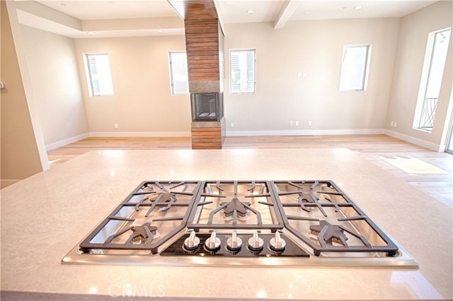 212 Irena Avenue, Redondo Beach, California 90277, 3 Bedrooms Bedrooms, ,2 BathroomsBathrooms,Residential,Sold,Irena,SB17011724