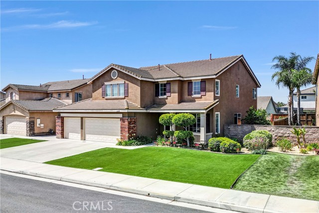 Detail Gallery Image 1 of 45 For 6981 Rivertrails Dr, Corona,  CA 91752 - 5 Beds | 3 Baths