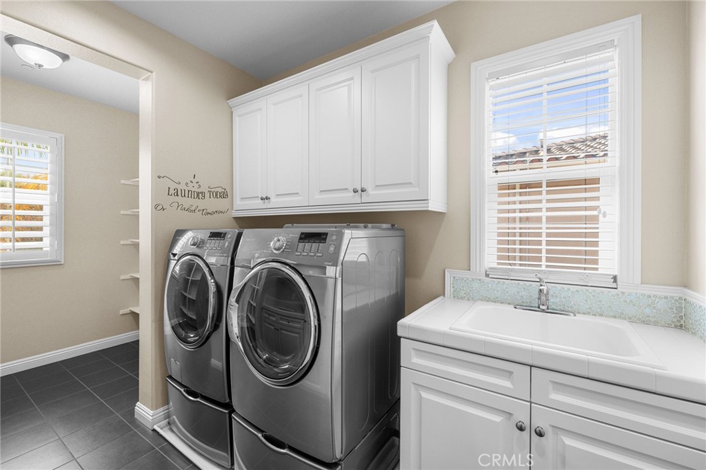 MLS #OC25183394 img 33