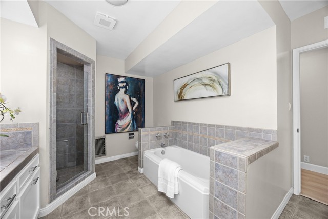 Detail Gallery Image 21 of 52 For 451 W Foothill, Arcadia,  CA 91006 - 4 Beds | 3 Baths