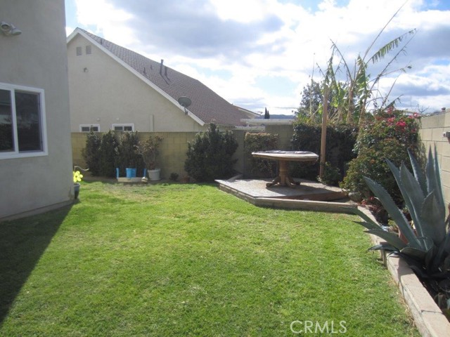 Detail Gallery Image 20 of 21 For 2393 Cragmont Ct, Simi Valley,  CA 93065 - 4 Beds | 2/1 Baths