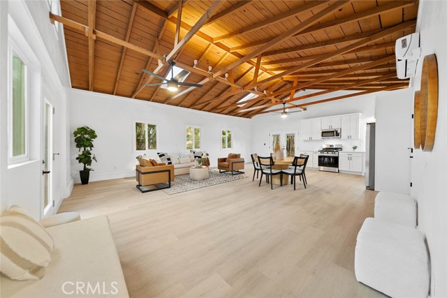 Detail Gallery Image 19 of 22 For 1810 32nd St, San Diego,  CA 92102 - 4 Beds | 3 Baths