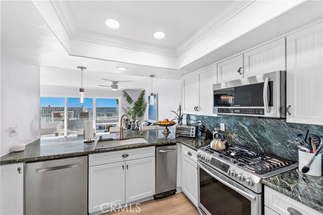 Detail Gallery Image 11 of 51 For 26056 Vista Dr #64,  Dana Point,  CA 92624 - 2 Beds | 2/1 Baths