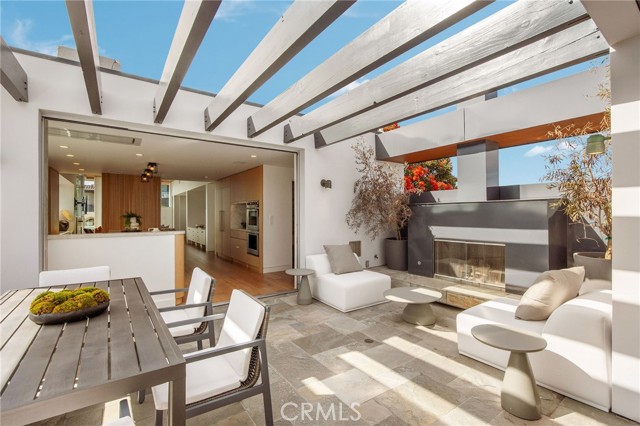 324 17th, Manhattan Beach, California 90266, 4 Bedrooms Bedrooms, 0 ,5 BathroomsBathrooms,Residential,For Sale,17th,0,SB26133569