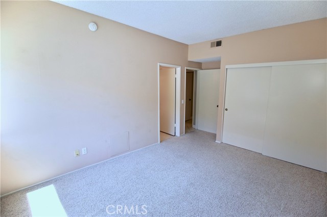 17914 Magnolia Boulevard, Encino CA: https://media.crmls.org/medias/8a43f87e-e774-4419-868e-364638c56146.jpg