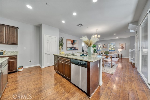 7265 Enclave Drive, Eastvale CA: https://media.crmls.org/medias/8a46803b-fdde-400e-96a8-1ef92650f904.jpg