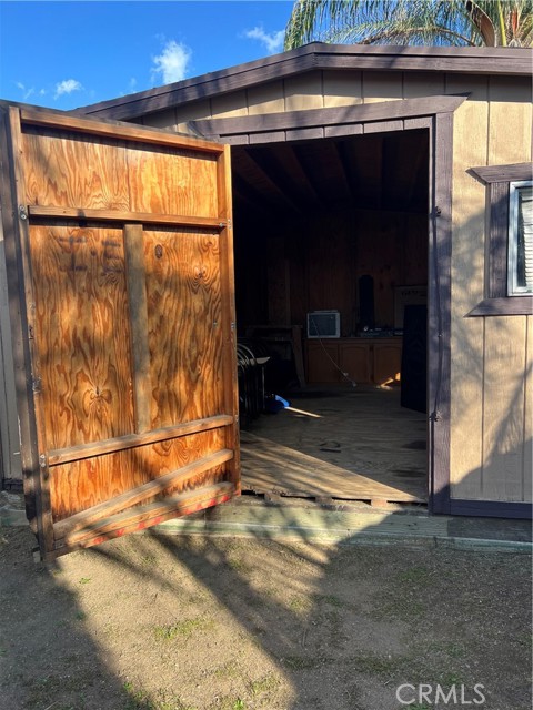 24931 Heil Drive, Moreno Valley CA: https://media.crmls.org/medias/8a46a6ba-97d1-4901-aaaf-c796dc0995a9.jpg