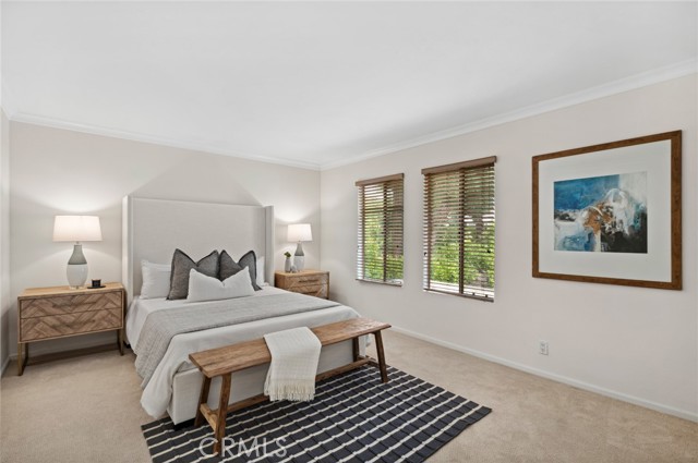 6 Rue Marseilles, Newport Beach CA: https://media.crmls.org/medias/8a472358-5d6d-47ed-af06-3d5d05c41e68.jpg