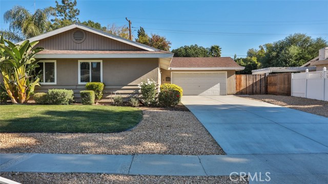 1083 Placid Dr, Corona, CA 92878