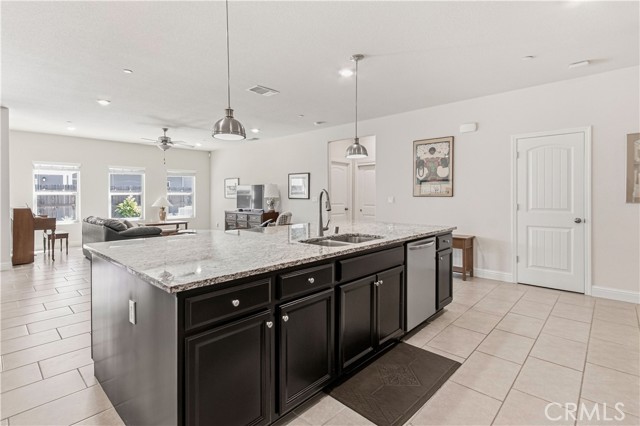 Detail Gallery Image 4 of 27 For 3716 Magellan, Merced,  CA 95340 - 3 Beds | 2 Baths